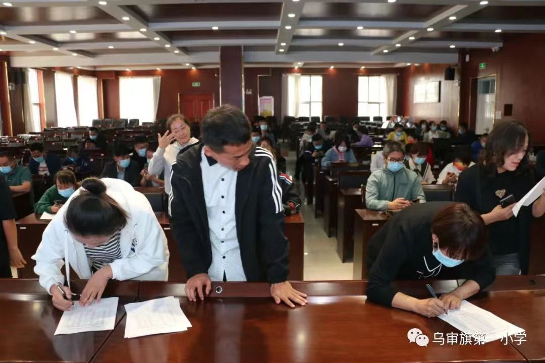 1663207227948033135.jpg 阳光分班3.jpg